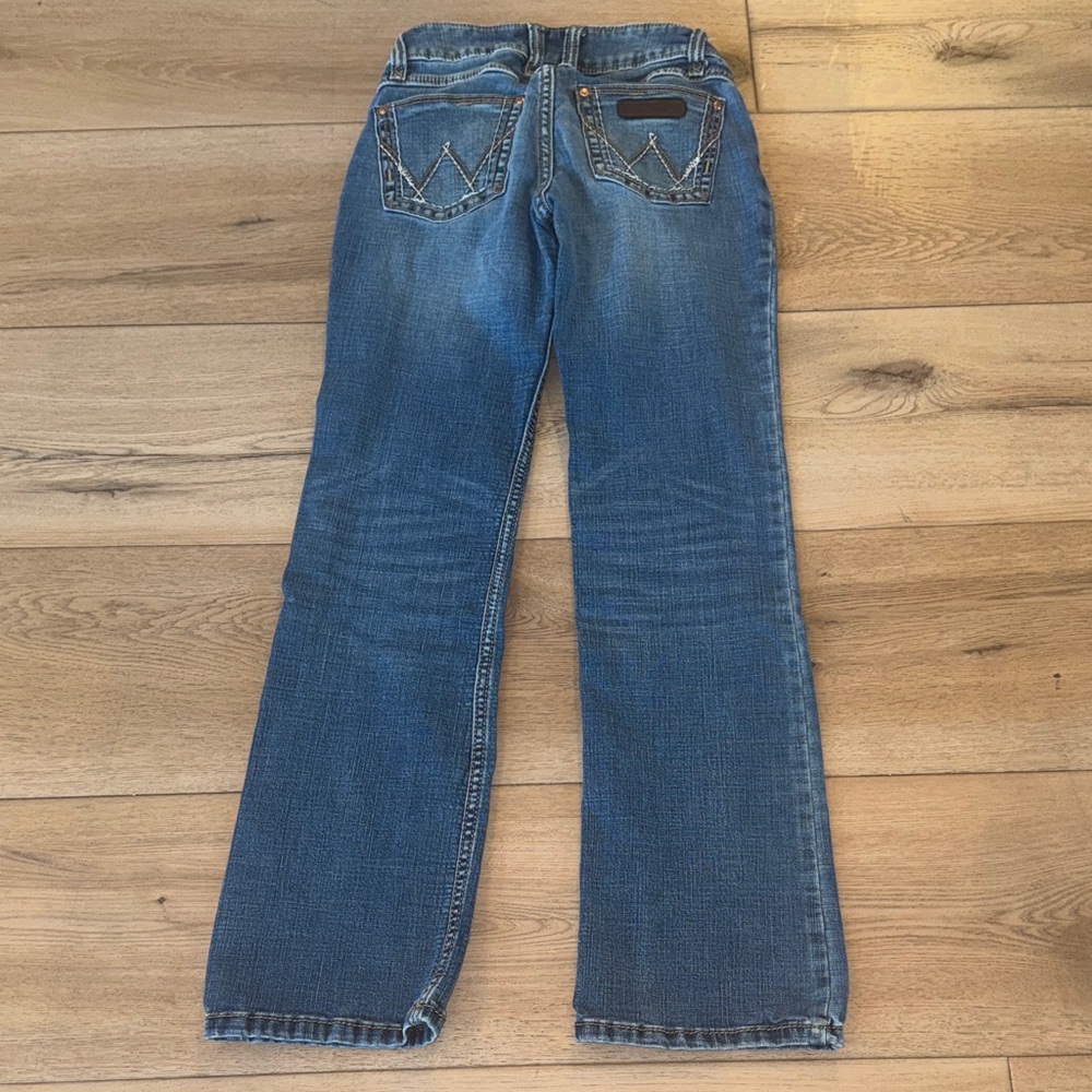 Wrangler Women's Boot Cut Jeans in Blue